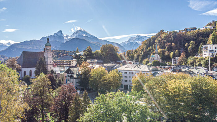 Berchtesgaden im Herbst mit Blick auf den Watzmann